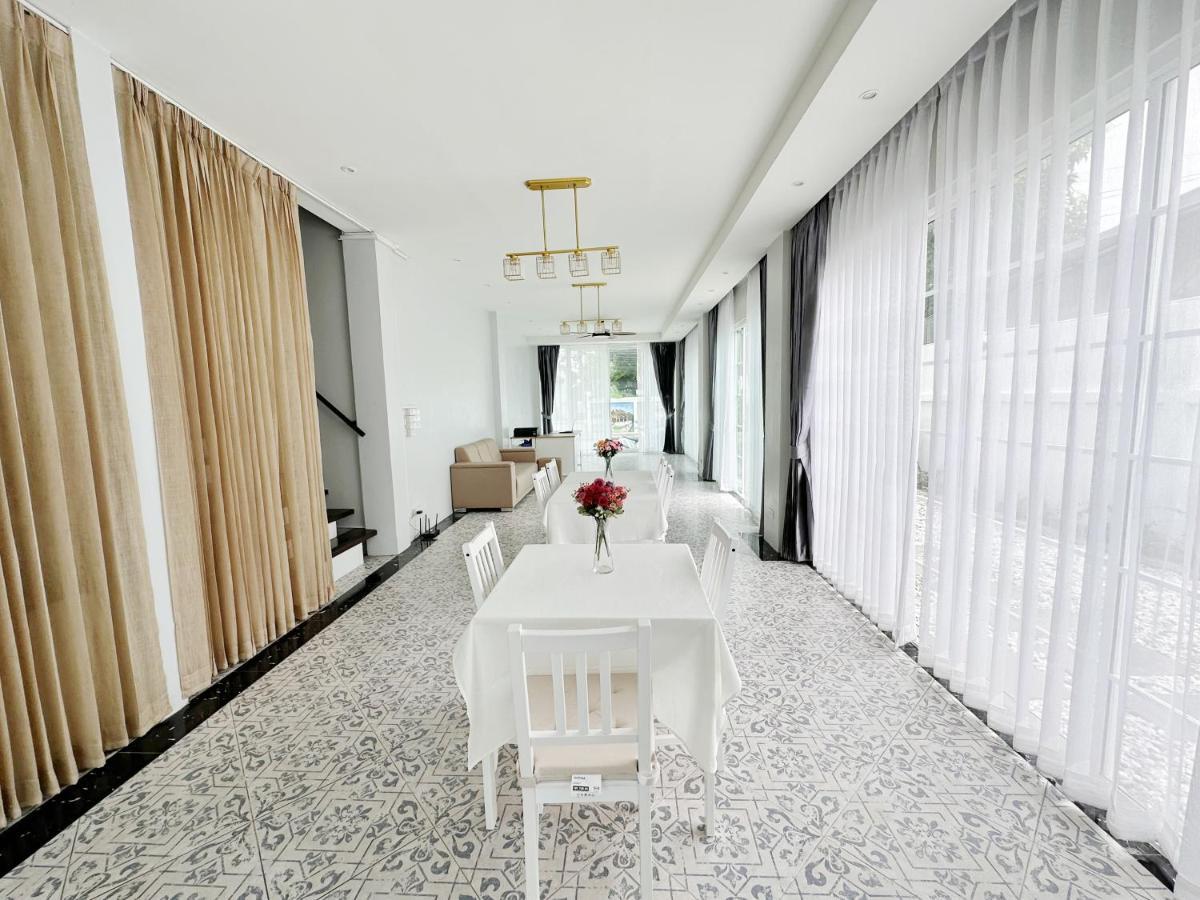 Ostello The White House Rachamankha เดอะ ไวท์เฮ้าส์ ราชมรรคา Chiang Mai Esterno foto